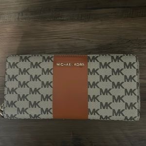 Michael Kors wallet